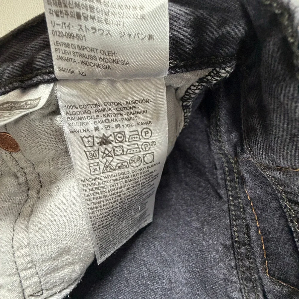 Levis 501 Original Fit Mens 36x30 Jeans Charcoal Black Straight Leg